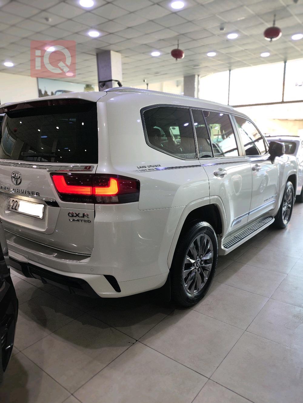 تويوتا لاندكروزر